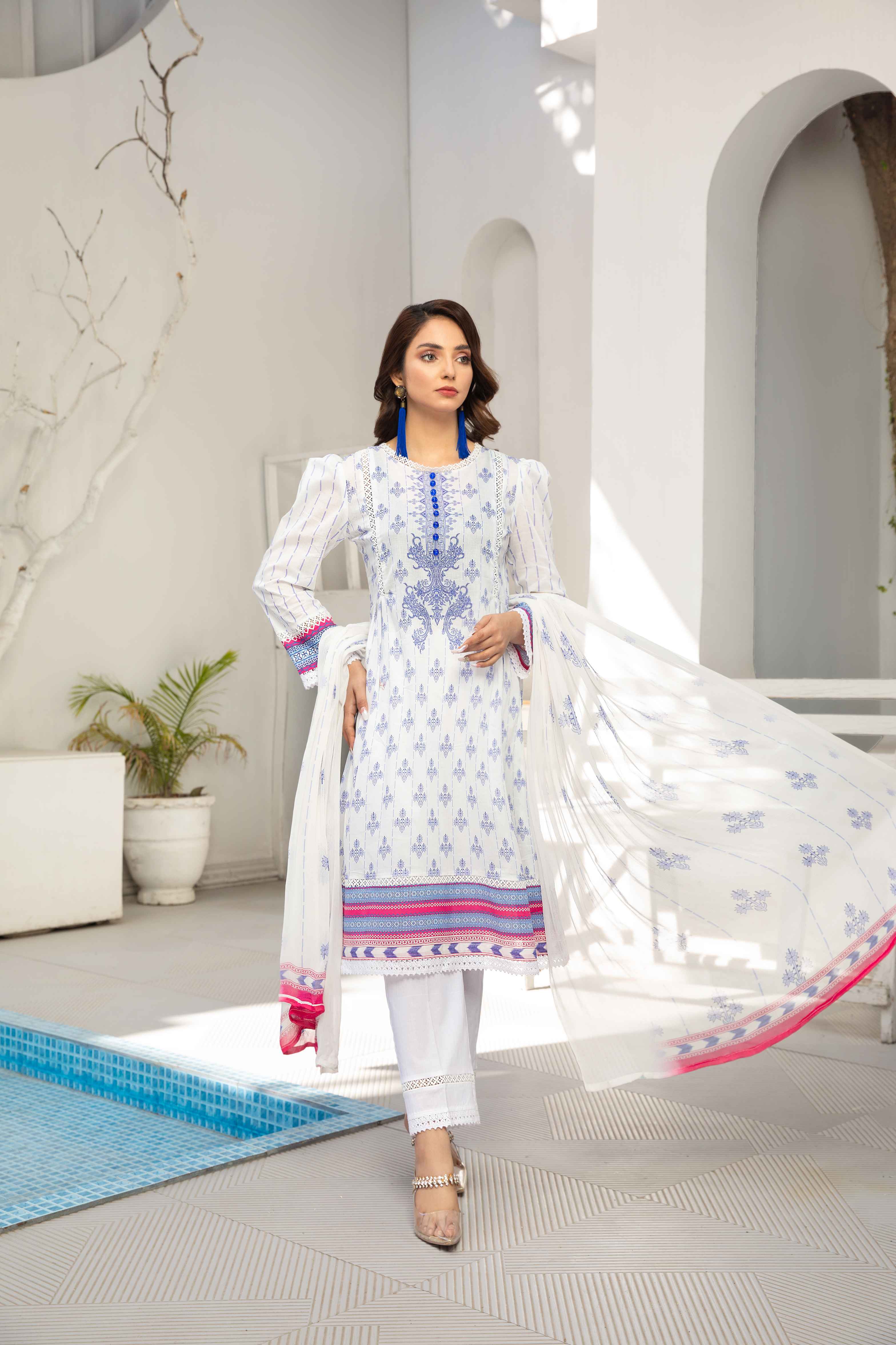 2557-DIGITAL PRINTED LAWN UNSTITCHED