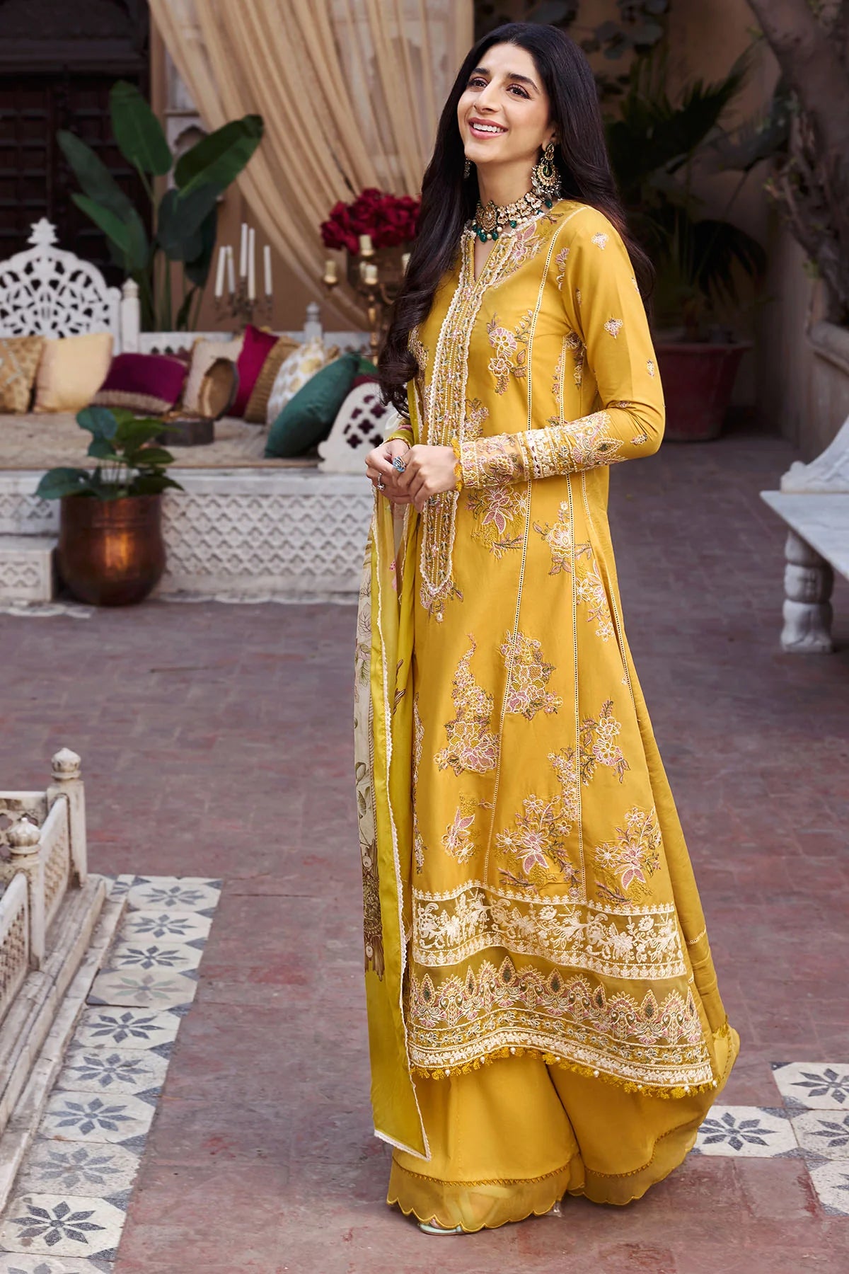 4046-AVA EMBROIDERED LAWN UNSTITCHED