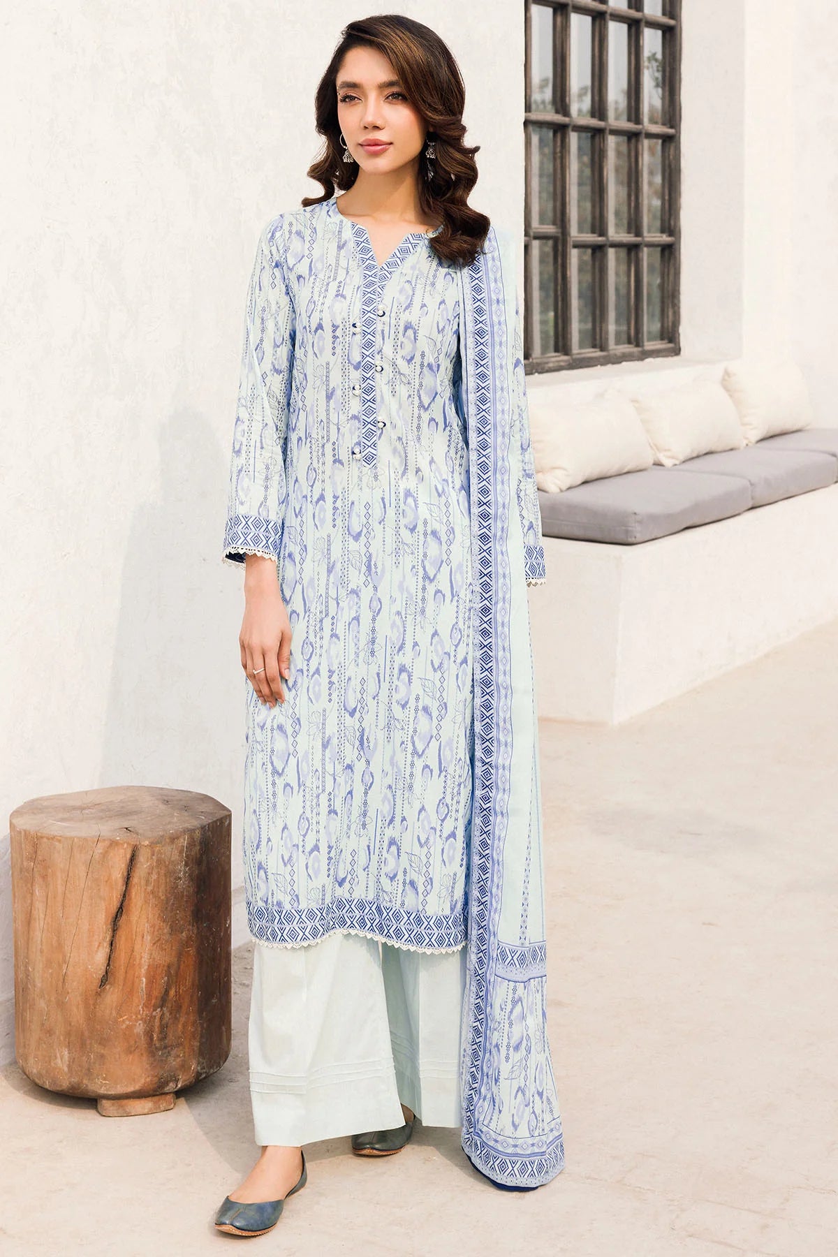 4550-HAYAAT DIGITAL PRINTED LAWN UNSTITCHED