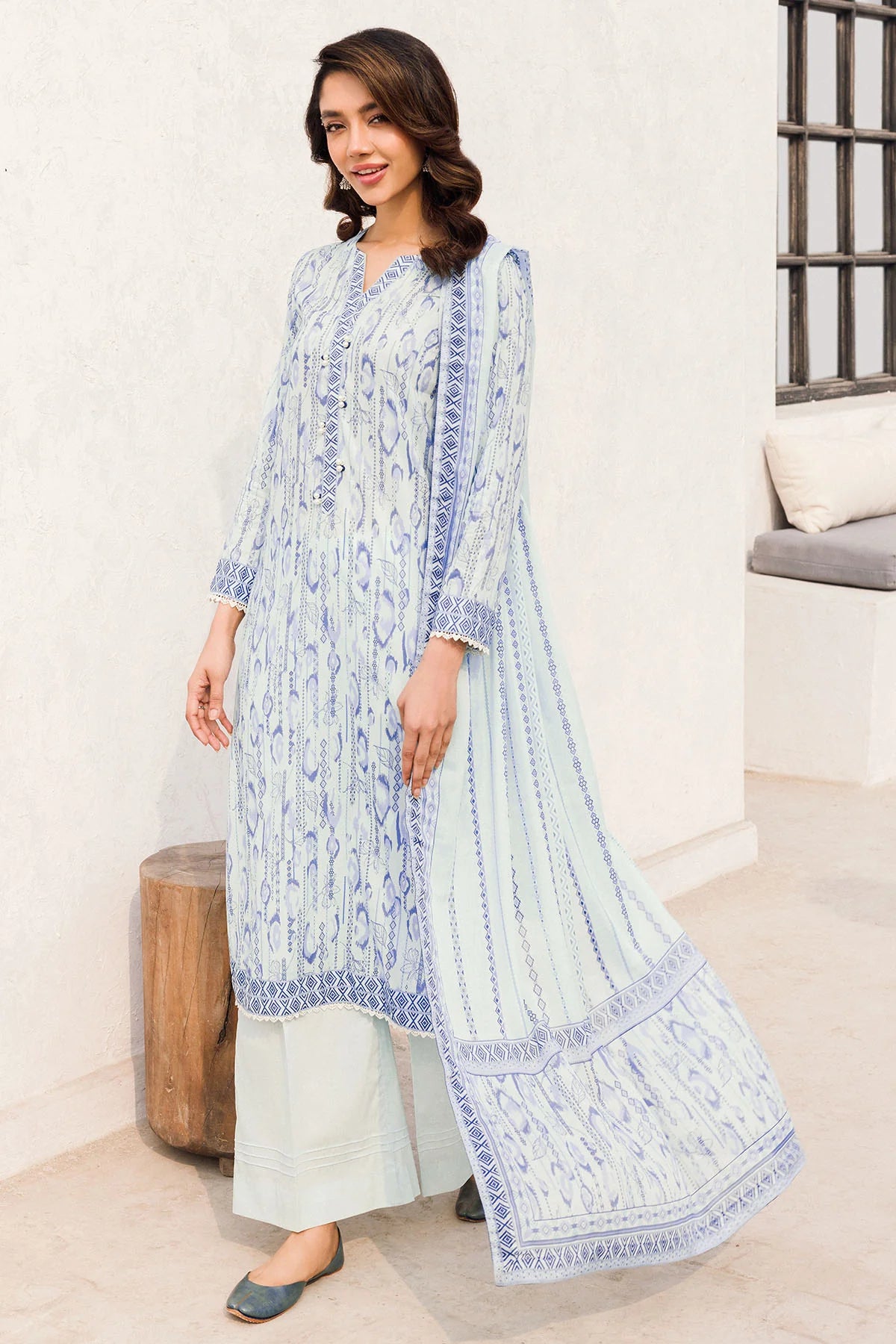 4550-HAYAAT DIGITAL PRINTED LAWN UNSTITCHED