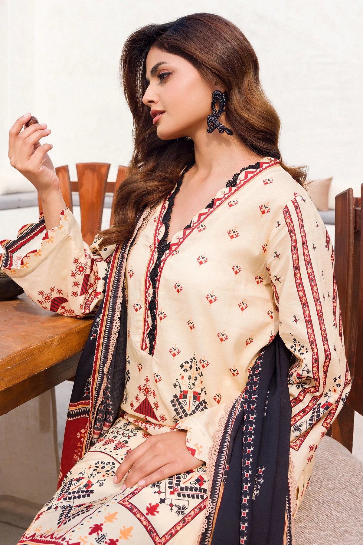 4586-QUDSIA DIGITAL PRINTED LAWN UNSTITCHED