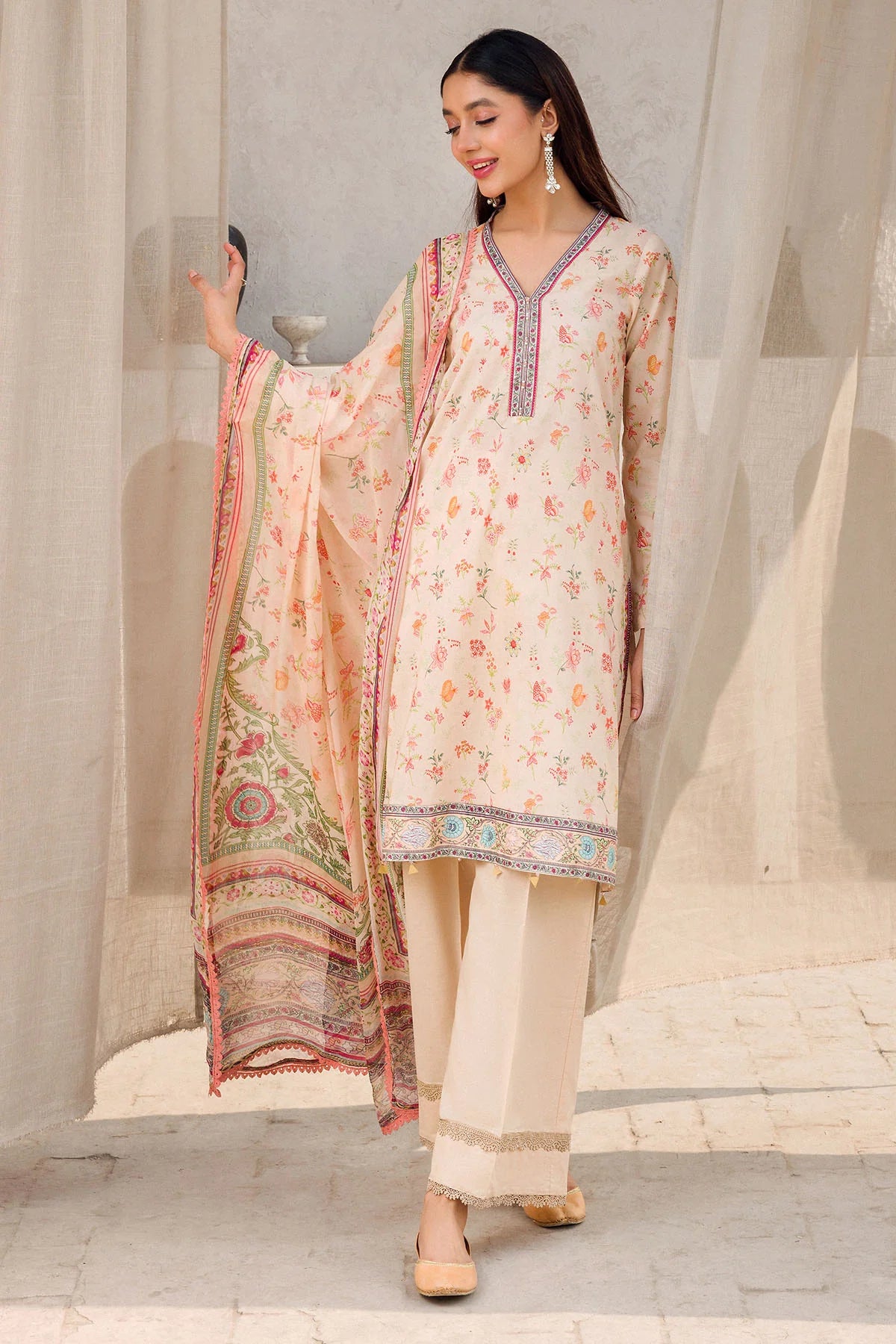 4604-ZARIN DIGITAL PRINTED LAWN UNSTITCHED