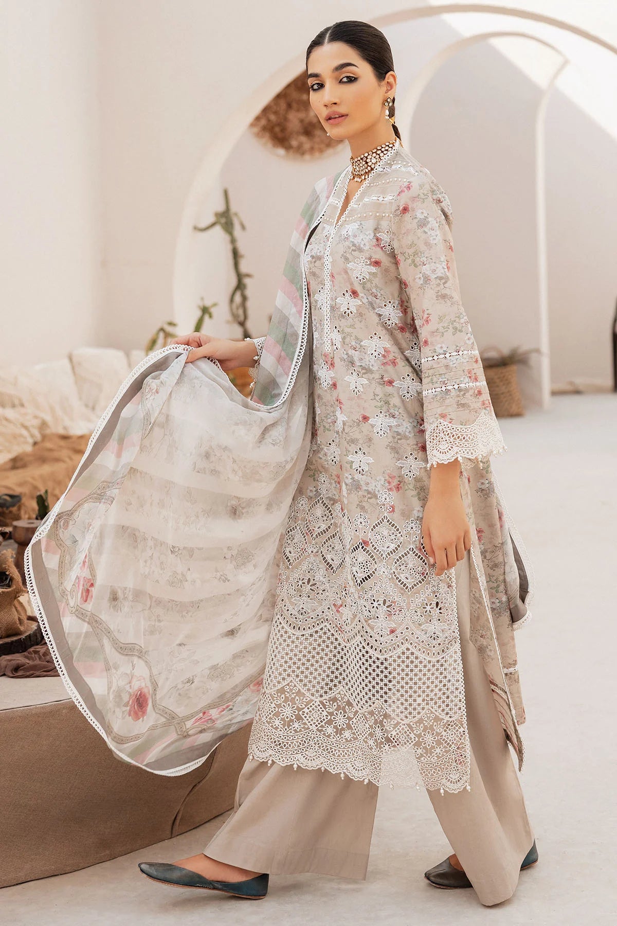 4722-MAHROSH EMBROIDERED LAWN UNSTITCHED