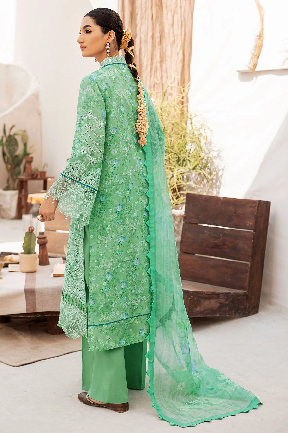 4726-DIYANA EMBROIDERED LAWN UNSTITCHED