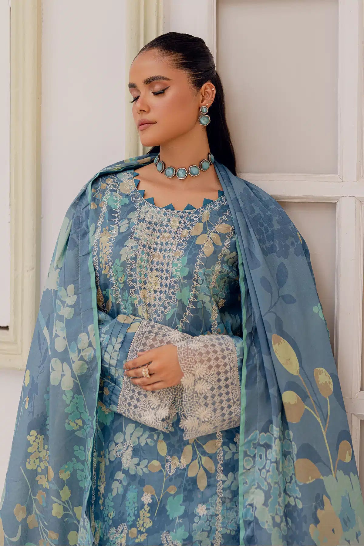 4762-KANWAL EMBROIDERED LAWN UNSTITCHED