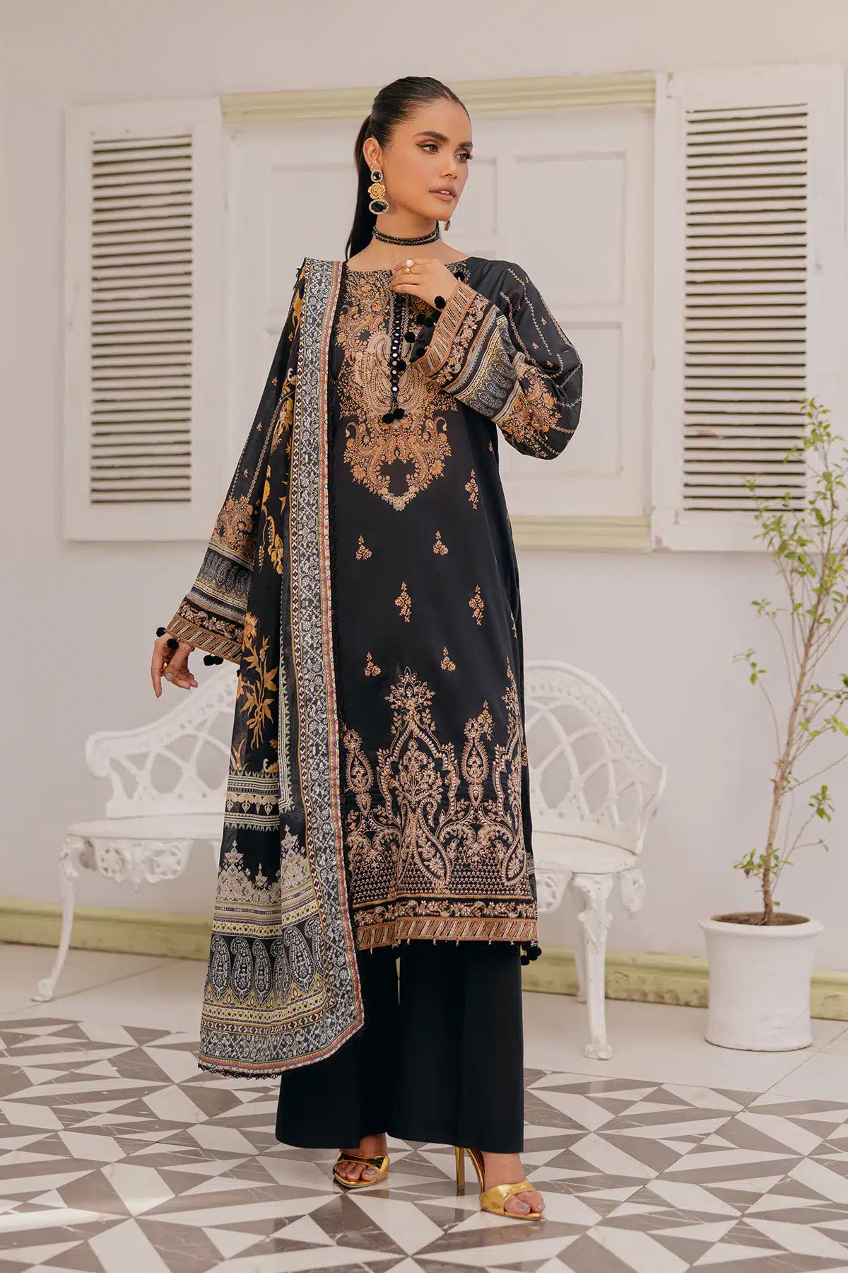 4769-RAHIA EMBROIDERED LAWN UNSTITCHED